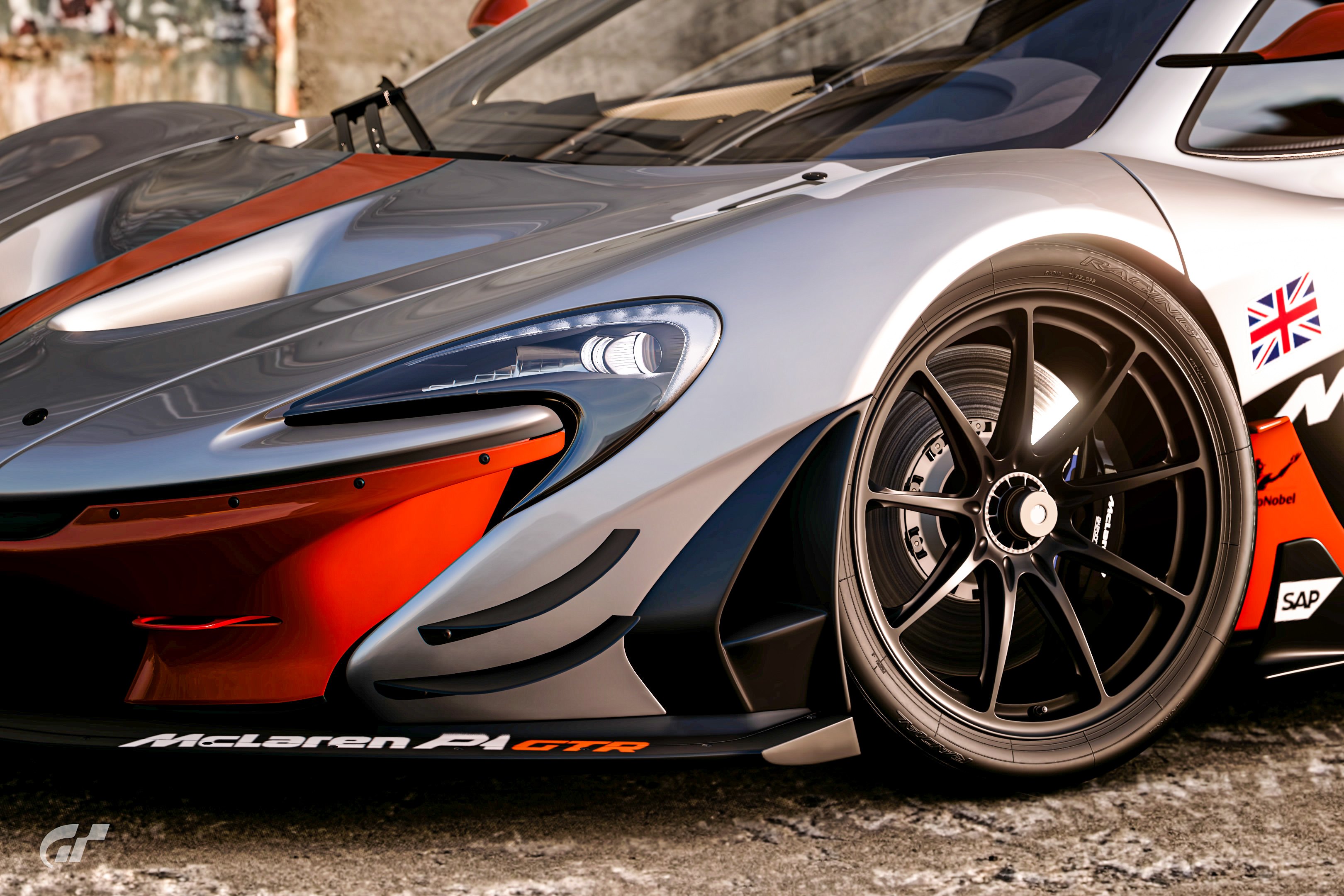 McLaren P1 GTR.jpg