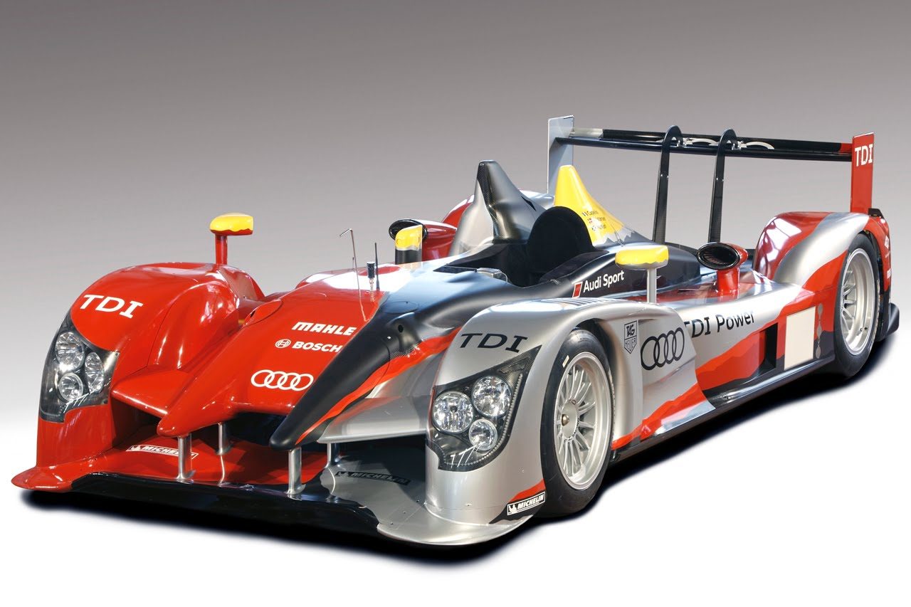 2010+Audi+R15+TDI+Official+1.jpg