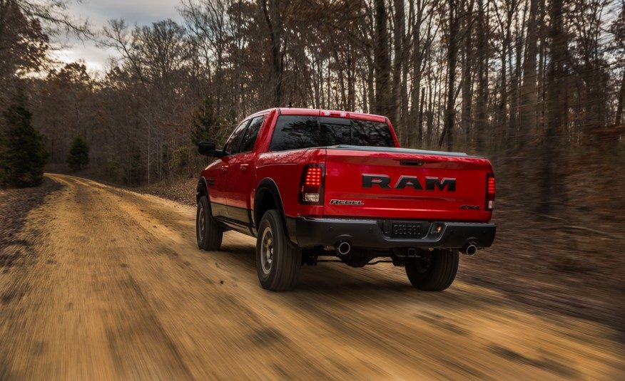 2015-Ram-1500-Rebel-107-876x535.jpg