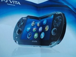 ps_vita_rumored_box.jpg