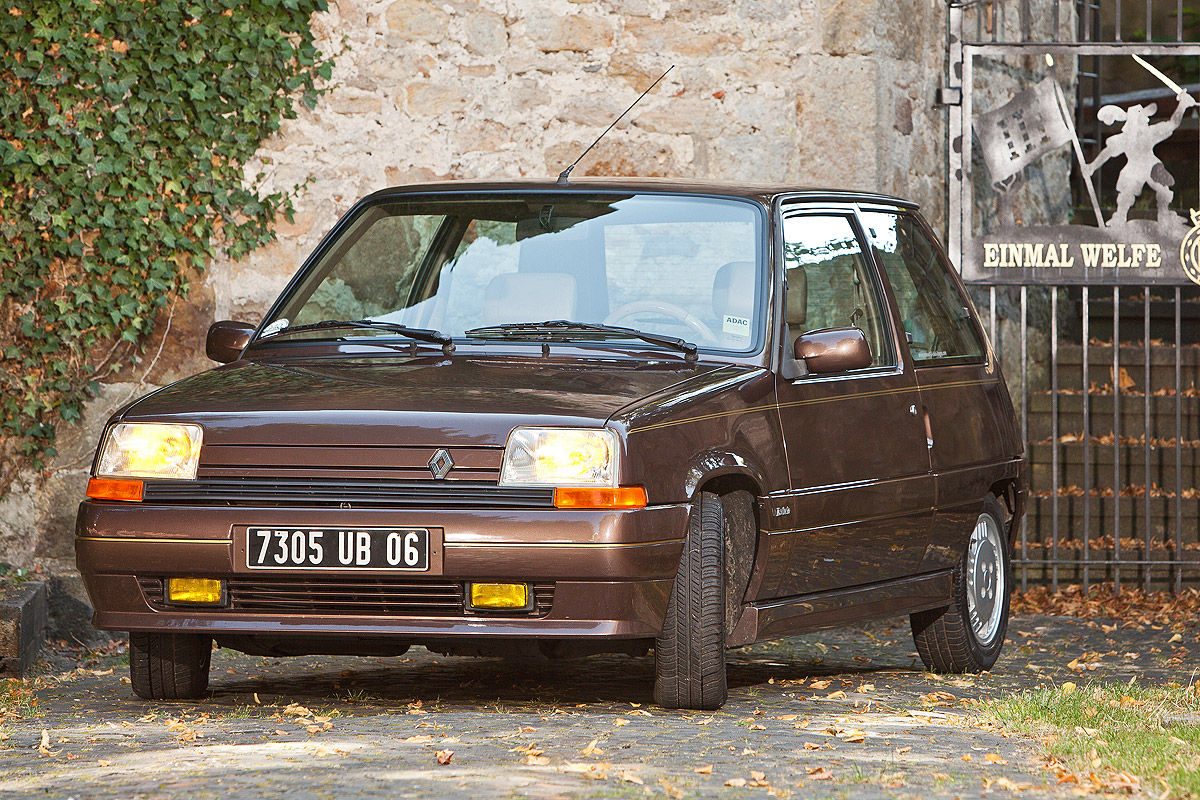 Renault-5-Exclusiv-1200x800-ee82716184880e42.jpg