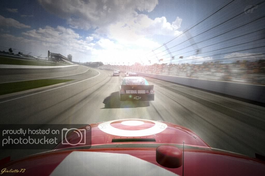 nascarcamera1.jpg