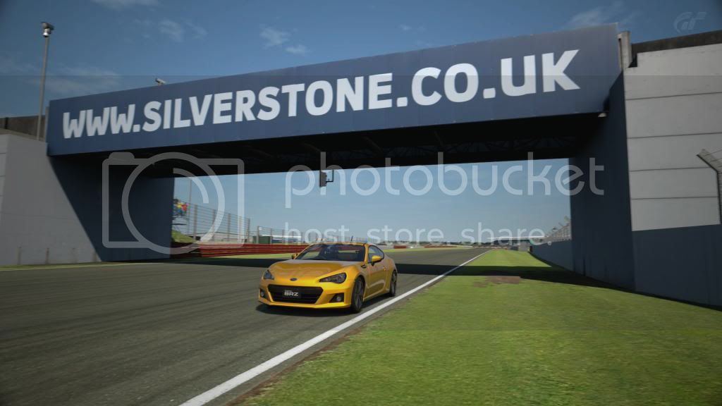 SilverstoneInternationalCircuit_1_zpsc4e94c42.jpg