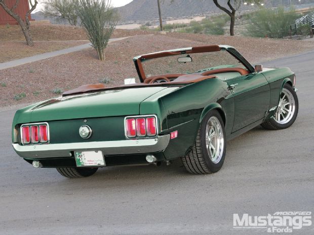 mdmp-1202-1970-ford-mustang-mean-and-green-015.jpg