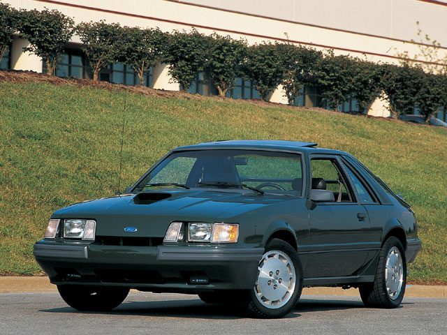 mump_0104_02_z+dark_sage_1985_ford_mustang_svo_rarity+frontview.jpg