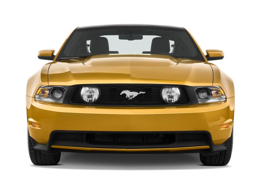 2010-ford-mustang-2-door-coupe-gt-premium-front-exterior-view_100245367_l.jpg