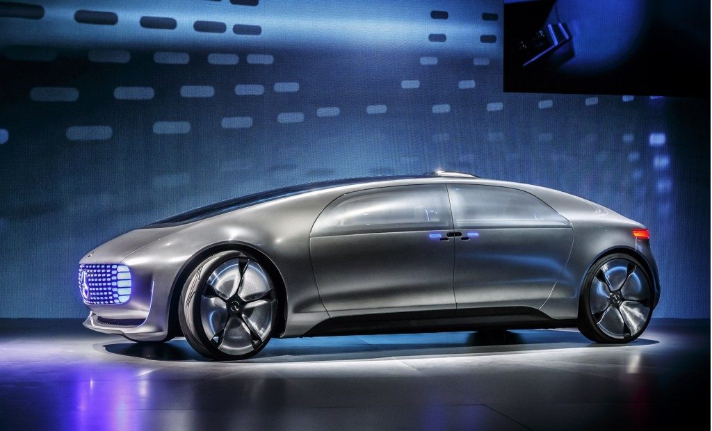 mercedes-benz-f015-luxury-in-motion-concept-2015-consumer-electronics-show_100495714_l.jpg