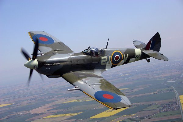 spitfire_mkIXclippedwing2.jpg