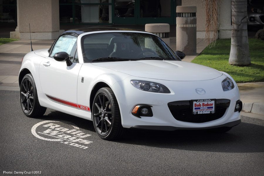 2013_mazda_mx5_miata_1_900px.jpg