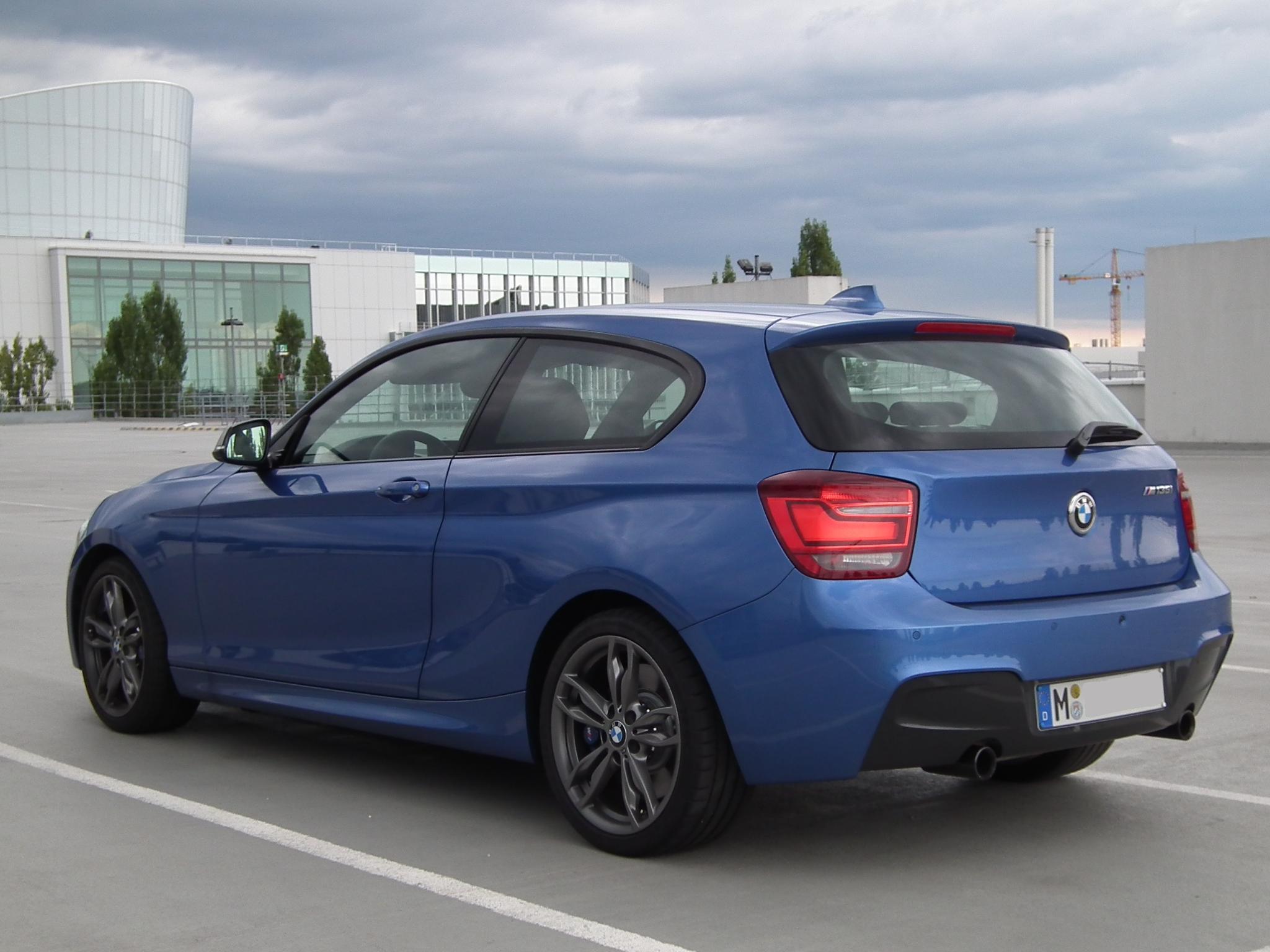 BMW_M135i-rear.jpg