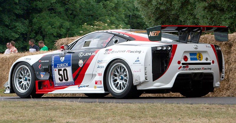 800px-Lexus_LFA_at_2010_Goodwood_Festival_of_Speed_side_view.jpg