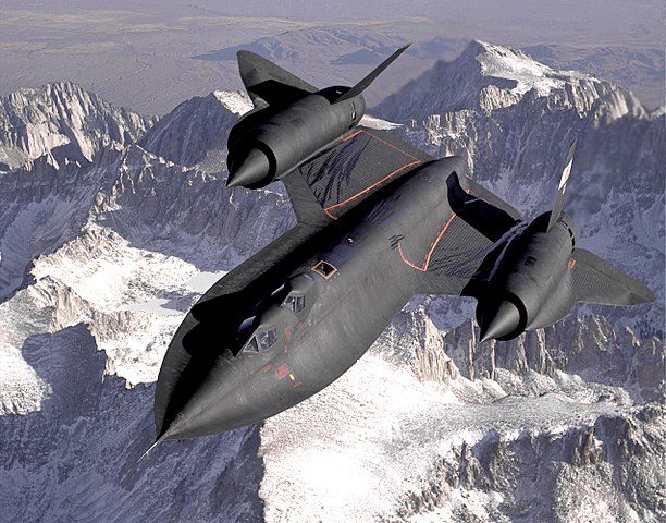 613px-Lockheed_SR-71_Blackbird.jpg