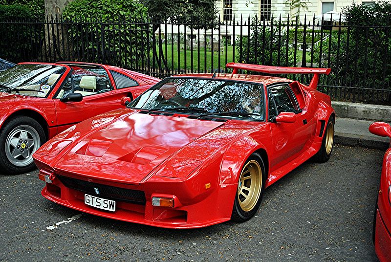 800px-De_Tomaso_Pantera_GT5.jpg