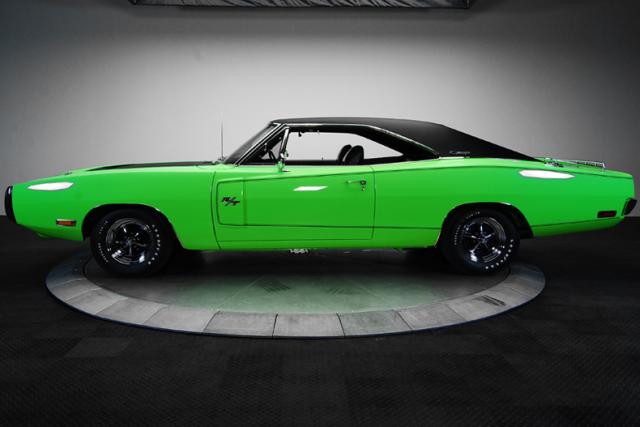 1970+Dodge+Charger+R_T+Sub+Lime+01.jpg