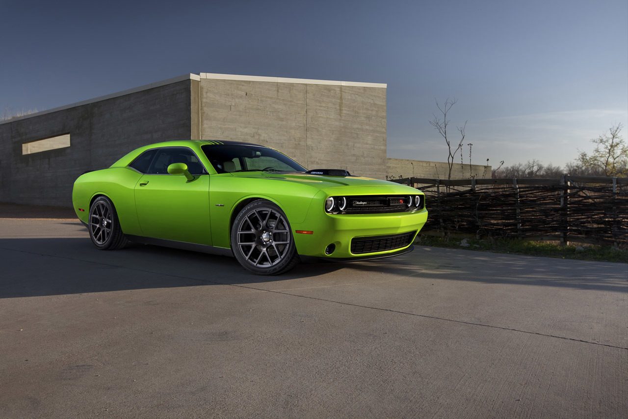 2015-dodge-challenger-rt-003-1.jpg