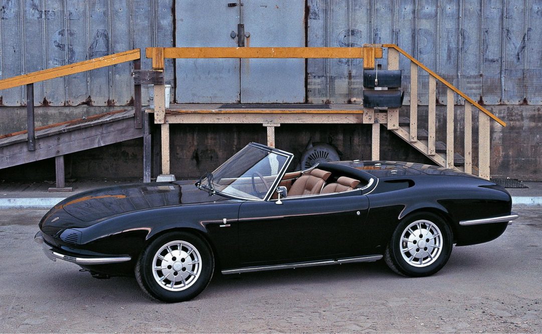 1966_Bertone_Porsche_911_Roadster_04.jpg