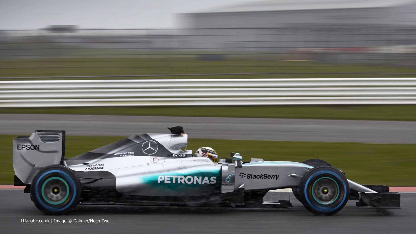 merc-w06-2015-21.jpg