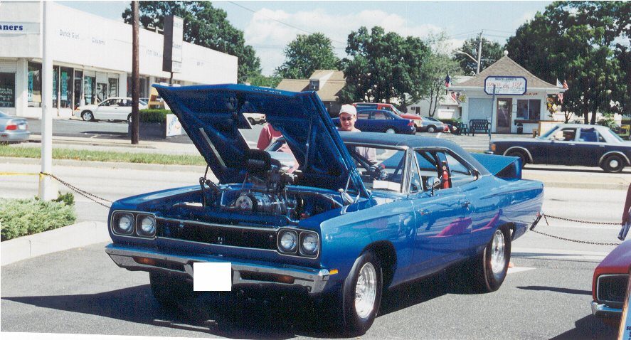 bob_rs_1969_blown_hemi_road_runner.jpg