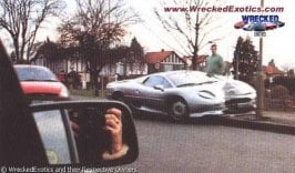 xj220_051502_01.jpg