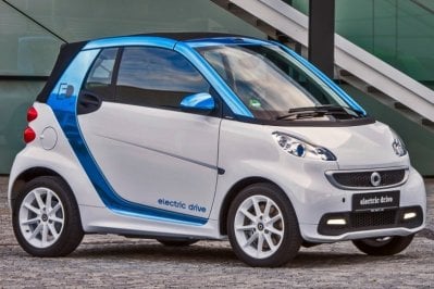 2013_smart_fortwo_2dr-hatchback_electric-drive_fq_oem_2_815.jpg