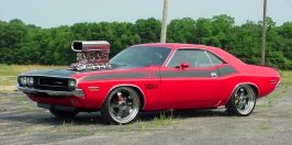 blown 1970 challenger with 20\'s.jpg