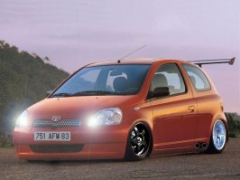 toyota echo 1.jpg