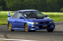 subaru impreza 22b-5.jpg