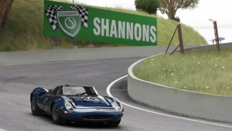 Screenshot_wsc_legends_jaguar_xj13_bathurst_fm7_9-0-124-13-20-43.webp