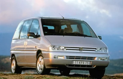Peugeot_806_1994.webp