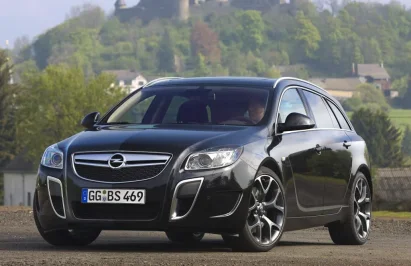 OPEL INSIGNIA CARAVAN OPC 2013 .webp