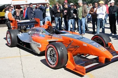 500px-Panoz_DP01,_original_livery-01.webp