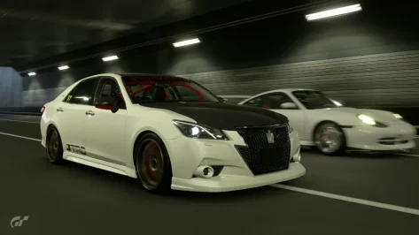 Tokyo Expressway - East Clockwise_crown1.webp