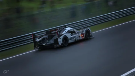 Gran Turismo™ 7_20260504212142.webp Gran Turismo™ 7_20260504212142.webp
