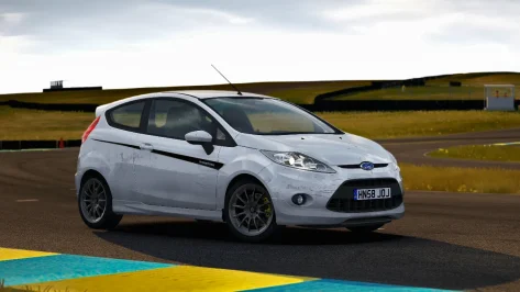 Screenshot_w_ford_fiesta_zetec_s_mr155_angleseynew_10-4-126-20-1-44.webp