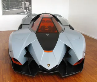 Lamborghini_Egoista_front_mod.webp