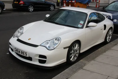 Porsche_GT2_white_(6906373771).webp