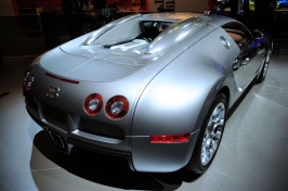 2010-Bugatti-Veyron-Sang-d-Argent-Image-02-800.jpg 2010-Bugatti-Veyron-Sang-d-Argent-Image-02-800.jpg