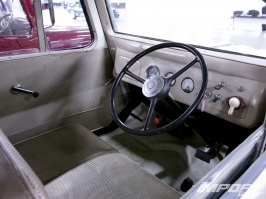 impp_1006_06_o+1947_tama+electric_car_interior.jpg impp_1006_06_o+1947_tama+electric_car_interior.jpg