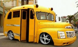 weirdcar2.jpg