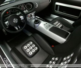 ford_gt_inside.jpg