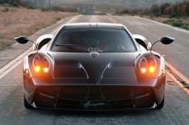 06-pagani-huarya-review-1.jpg