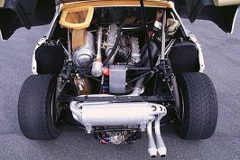 lancia037_engine.jpg
