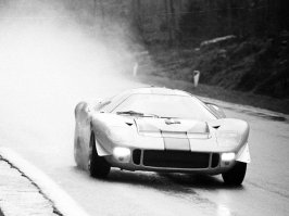 Ford GT40 01.jpg