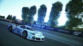 R390 GT1 on LeMans 2013.jpg