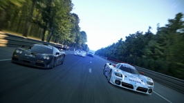 LeMans - F1 GTR vs R390 GT1 2.jpg