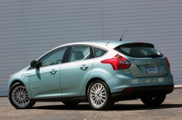 02-2012-ford-focus-electric-fd.jpg