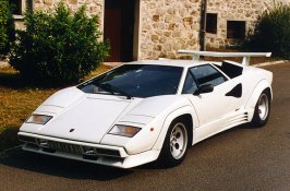 Lamborghini_Countach_a.jpg