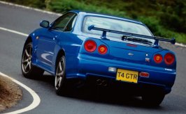 nissan_skyline_r34-2.jpg
