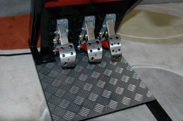cockpit-04.jpg