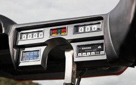 1969-Holden-Hurricane-Concept-Interior-03-Controls.jpg